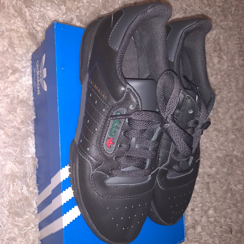 Yeezy Powerphase / Calabasas